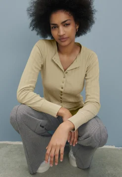 Button-Through Top*Wrap London Clearance