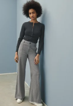 Button-Through Top*Wrap London Clearance