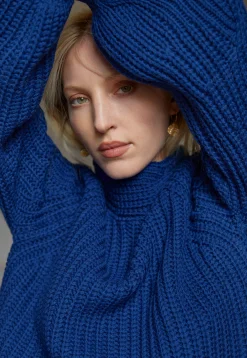 Cable-Knit Sweater*Wrap London Best