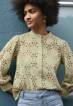 Cutwork Blouse*Wrap London Sale