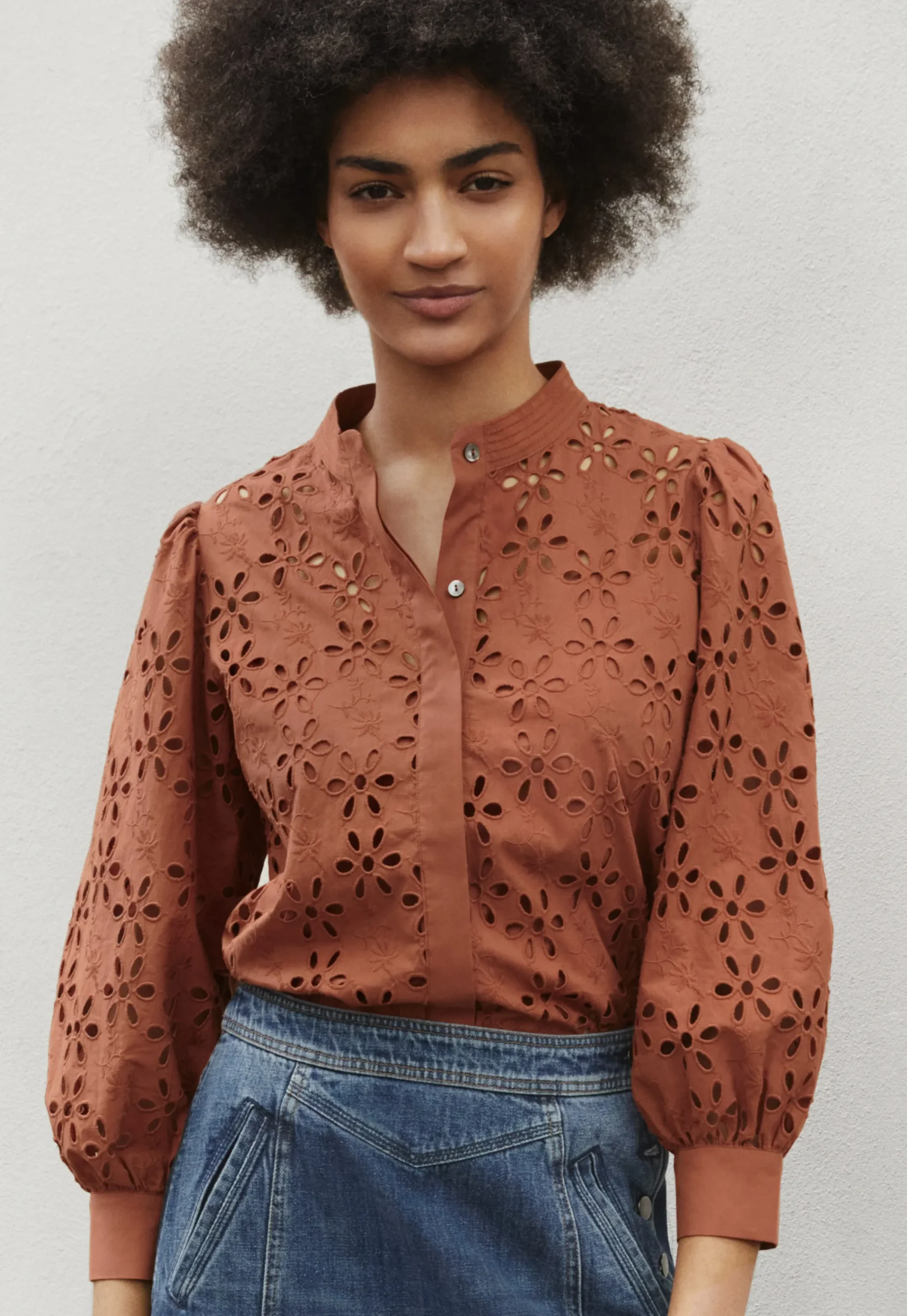 Cutwork Blouse*Wrap London Discount