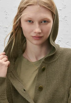 Drop-Shoulder Top*Wrap London Clearance