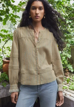 Embroidered Blouse*Wrap London Flash Sale