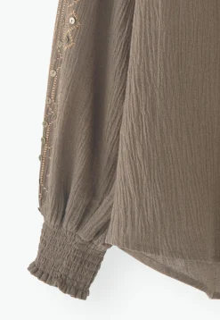 Embroidered Blouse*Wrap London Flash Sale