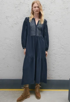 Embroidered Dress*Wrap London Hot