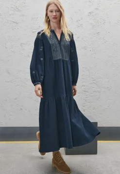 Embroidered Dress*Wrap London Hot