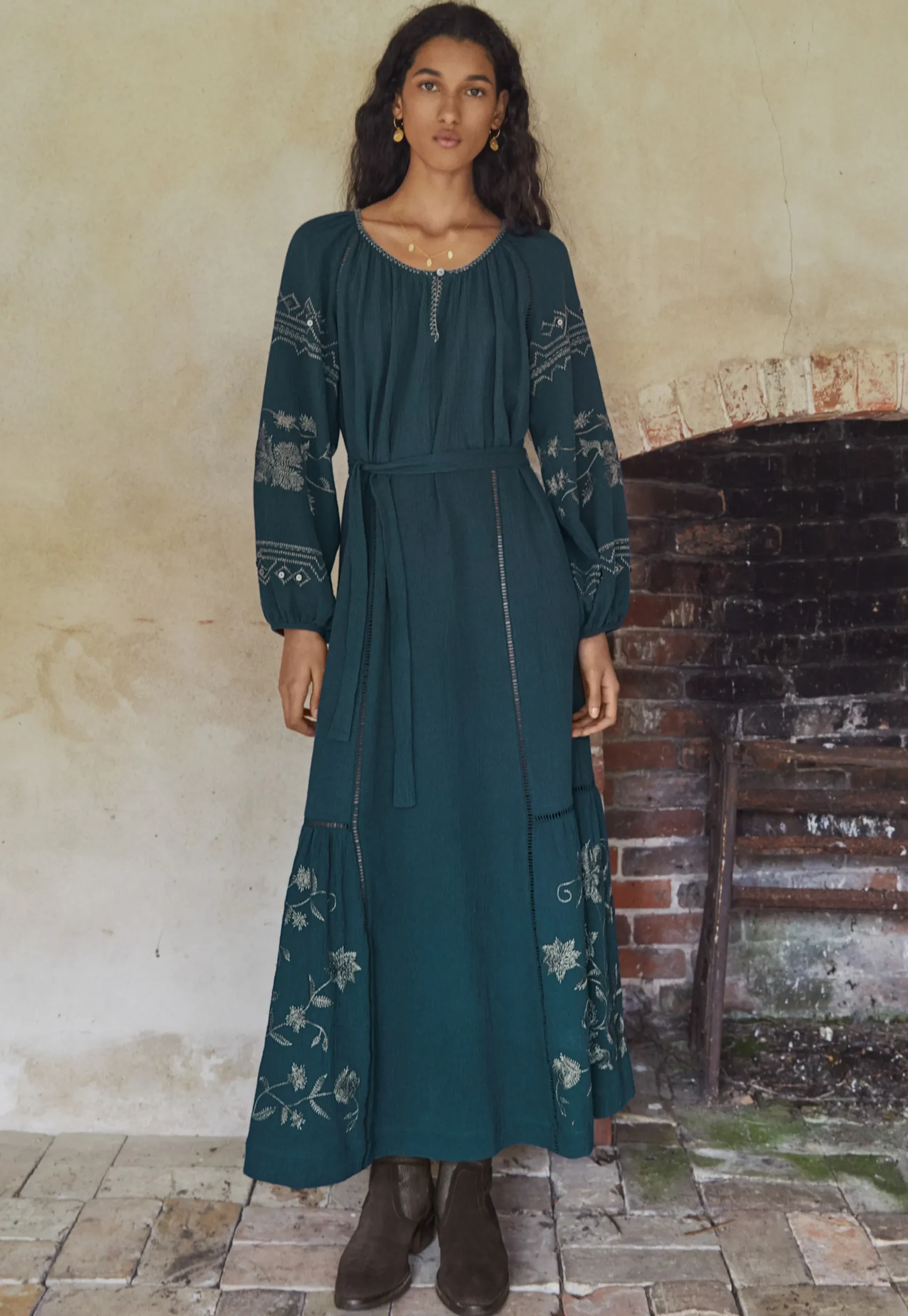 Embroidered Maxi-Dress*Wrap London Shop