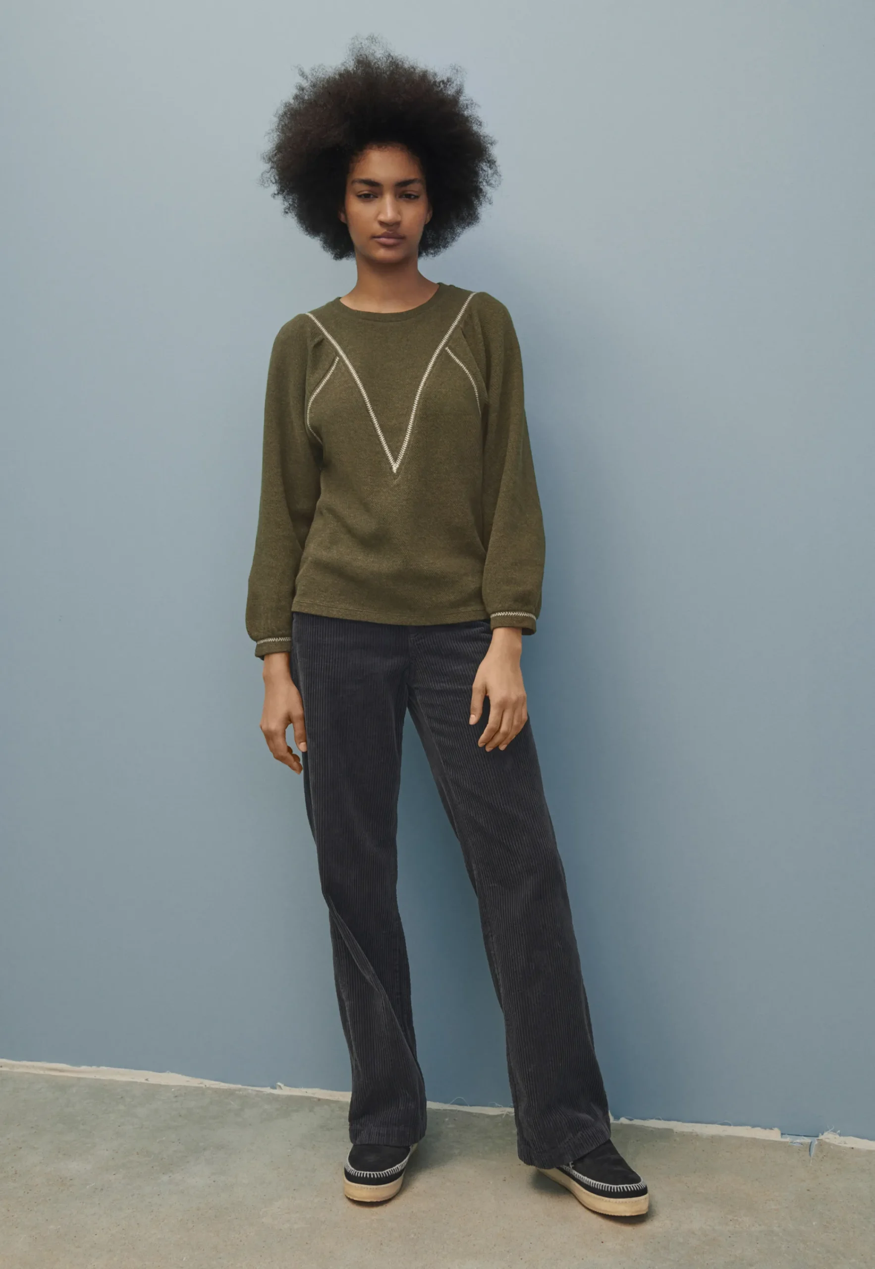 Embroidered Sweatshirt*Wrap London Clearance