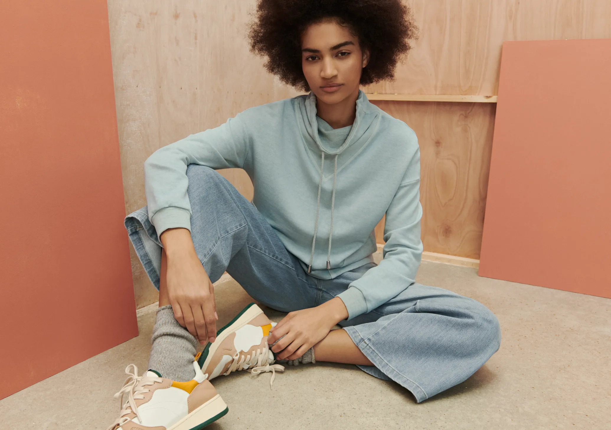 Funnel-Neck Sweatshirt*Wrap London New