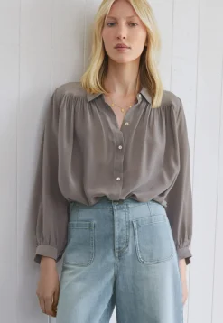Gathered Blouse*Wrap London New