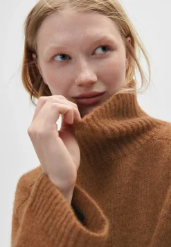 High-Neck Sweater*Wrap London Hot