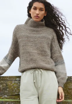 High-Neck Sweater*Wrap London Clearance