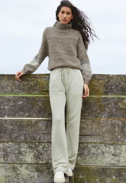 High-Neck Sweater*Wrap London Clearance