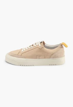Lace-Up Trainers*Wrap London Best