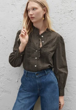 Ruffle-Neck Broderie Blouse*Wrap London Cheap