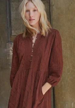 Schiffli Dress*Wrap London Discount