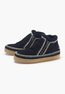 Sheepskin Boots*Wrap London Store