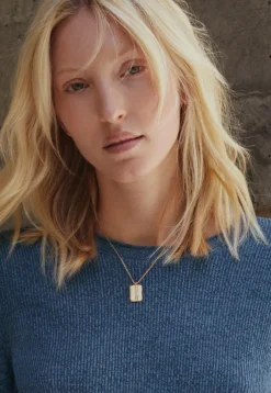 Square-Pendant Necklace*Wrap London New