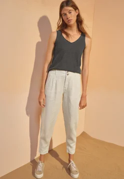 V-Neck Jersey Vest*Wrap London Clearance