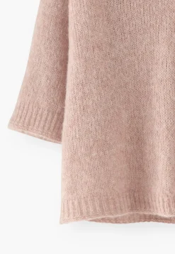 V-Neck Sweater*Wrap London Store