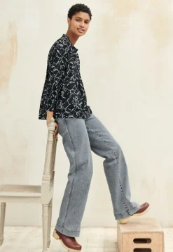 Wide-Leg Jeans*Wrap London Shop